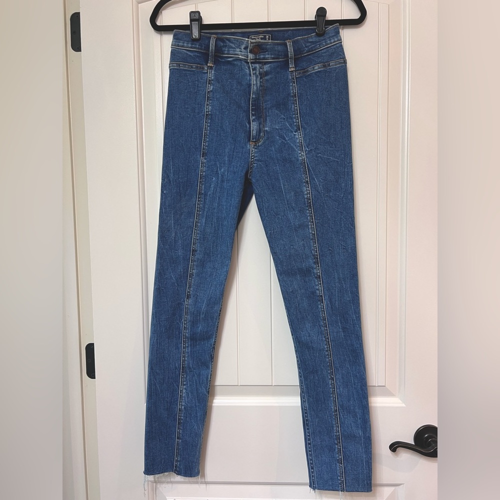 ABERCROMBIE & FITCH ultra hi rise super skinny ankle jeans, medium wash, size 28